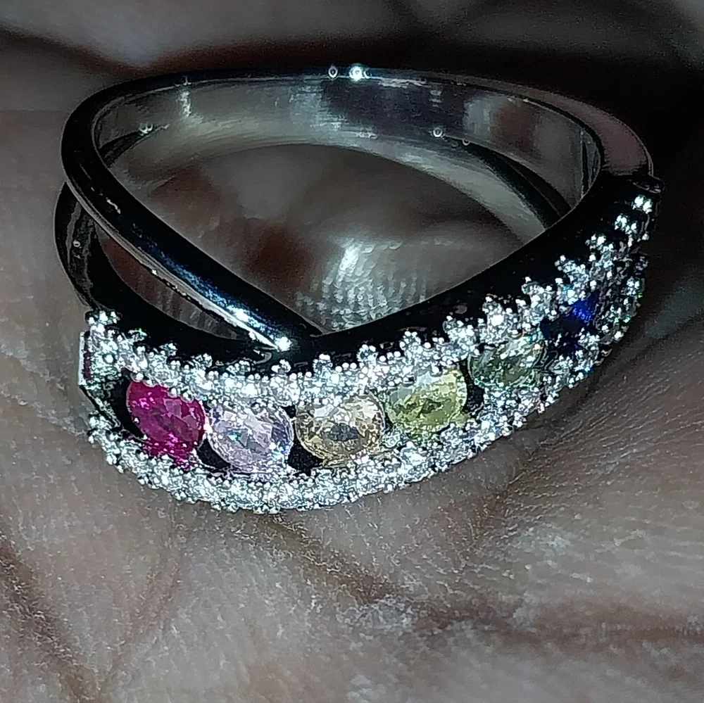 Elegant Multicolor Gemstone Silvery Ring Sz 7